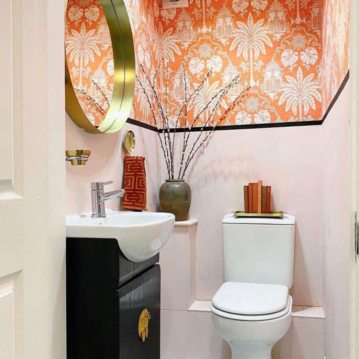 Blue and orange bathroom decor